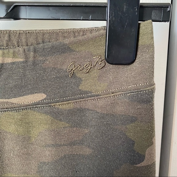 GARAGE- Army print leggings - Picture 3 of 3